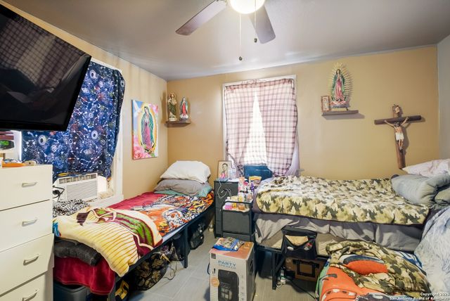 1231 Mogford, San Antonio, TX 78264