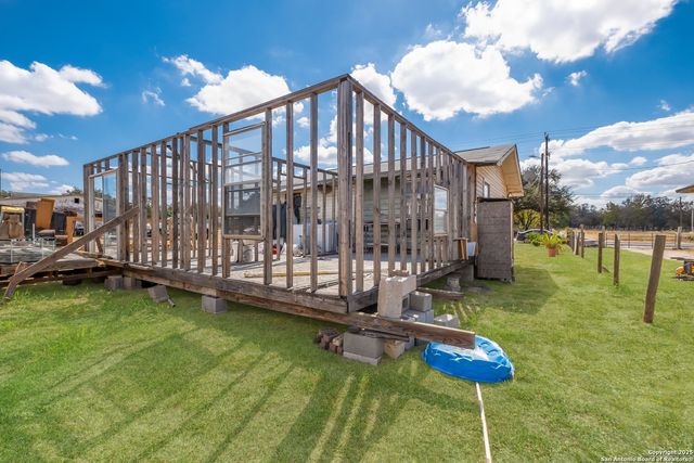 1231 Mogford, San Antonio, TX 78264