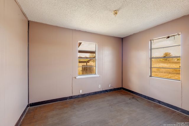 1231 Mogford, San Antonio, TX 78264