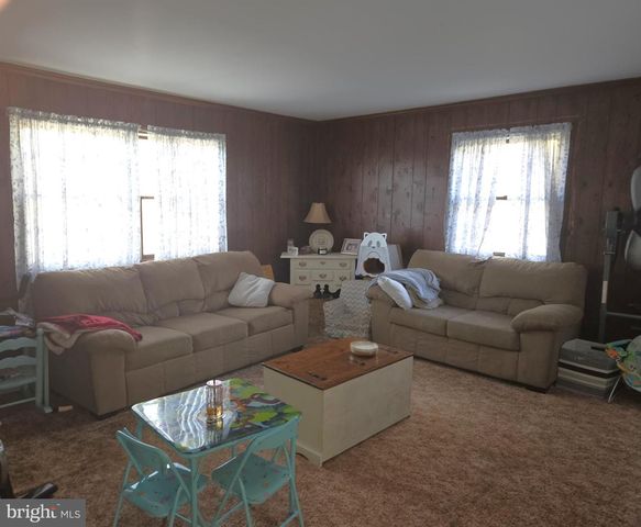 704 4TH ST, Sharptown, MD 21861