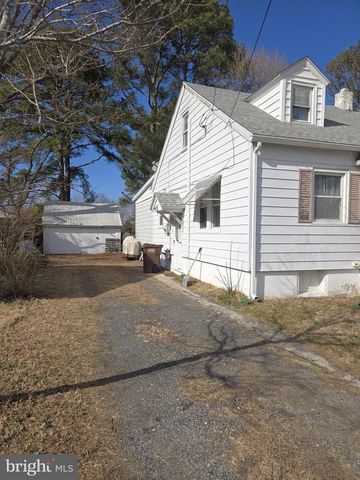 704 4TH ST, Sharptown, MD 21861