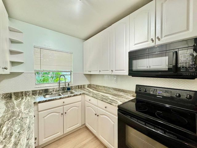 3511 BISHOP EDDIE NEWKIRK WAY, Tampa, FL 33605