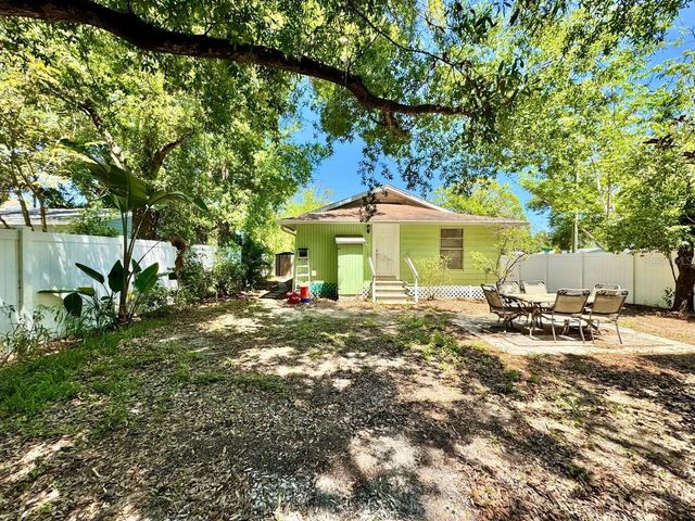 3511 BISHOP EDDIE NEWKIRK WAY, Tampa, FL 33605