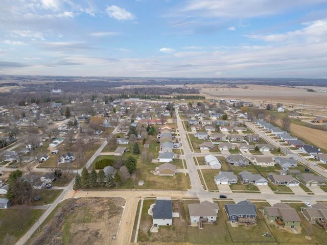 505 Sands Avenue, Janesville, IA 50647