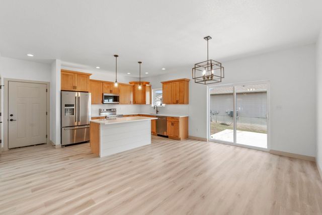 505 Sands Avenue, Janesville, IA 50647