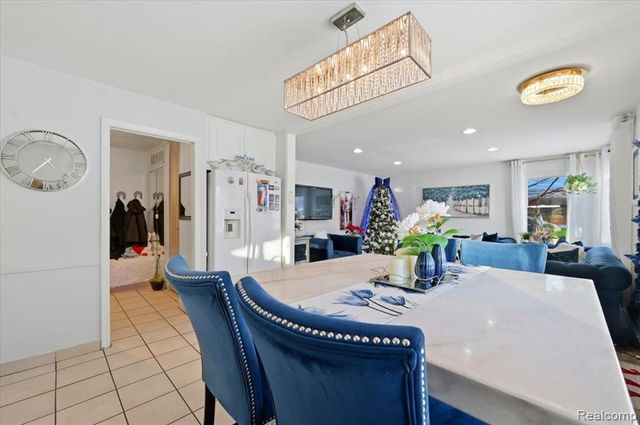 1705 Moulin Avenue, Madison Heights, MI 48071