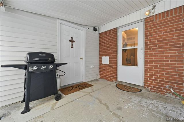 1705 Moulin Avenue, Madison Heights, MI 48071