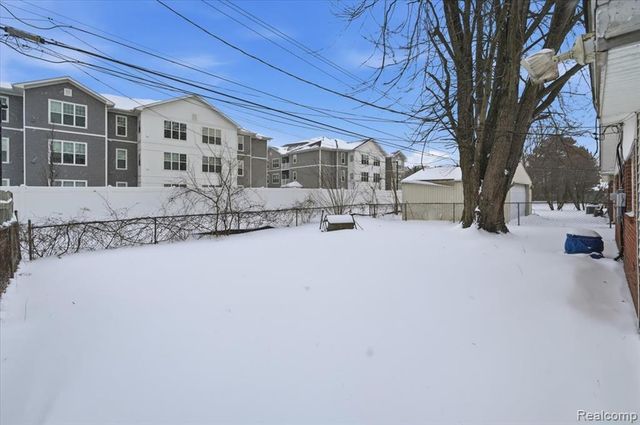 1705 Moulin Avenue, Madison Heights, MI 48071