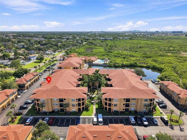 4333 BAYSIDE VILLAGE DRIVE 206, Tampa, FL 33615