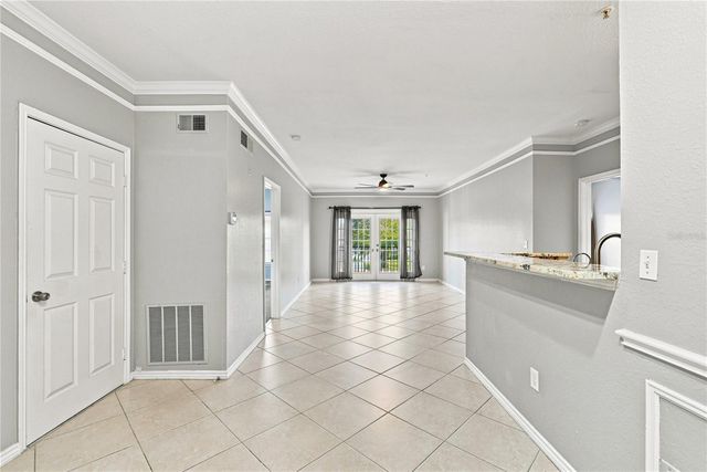 4333 BAYSIDE VILLAGE DRIVE 206, Tampa, FL 33615