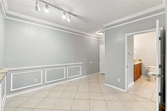 4333 BAYSIDE VILLAGE DRIVE 206, Tampa, FL 33615