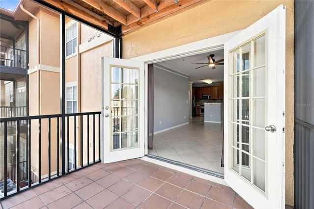 4333 BAYSIDE VILLAGE DRIVE 206, Tampa, FL 33615