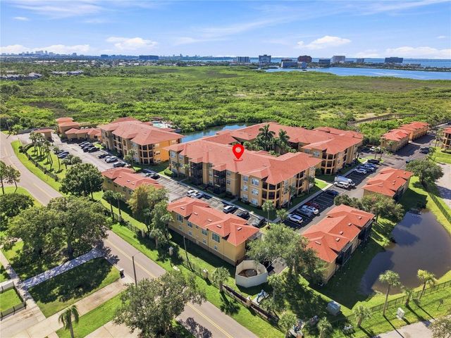 4333 BAYSIDE VILLAGE DRIVE 206, Tampa, FL 33615