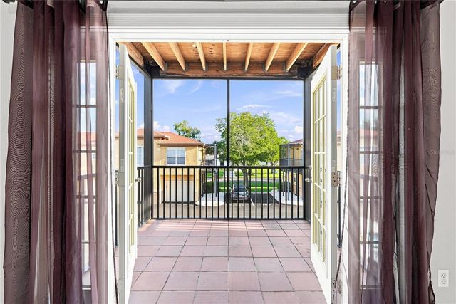 4333 BAYSIDE VILLAGE DRIVE 206, Tampa, FL 33615