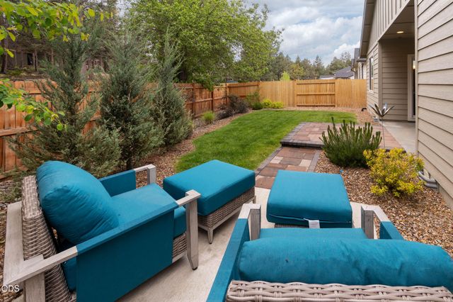 20417 SE Senden Lane, Bend, OR 97702