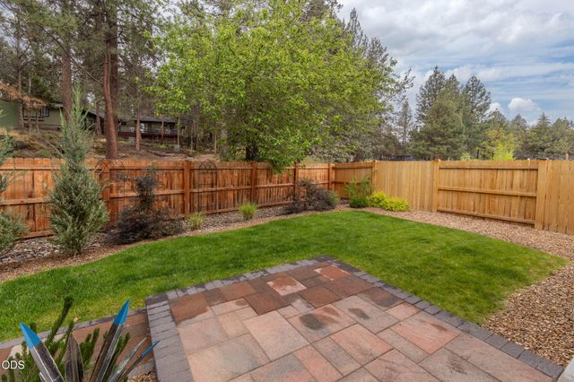 20417 SE Senden Lane, Bend, OR 97702