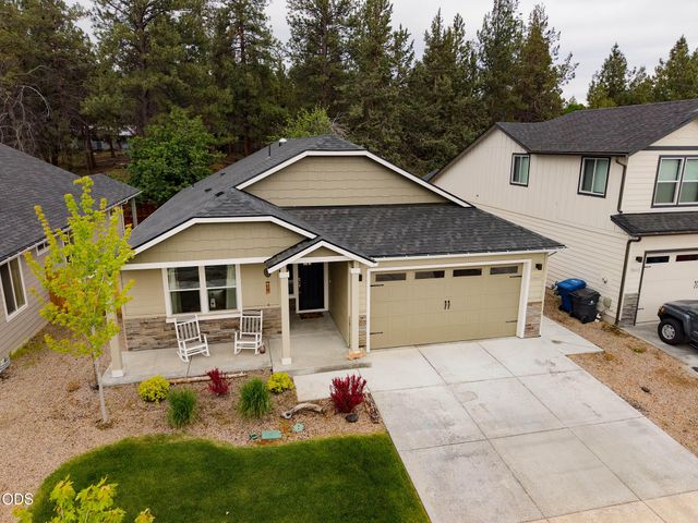 20417 SE Senden Lane, Bend, OR 97702