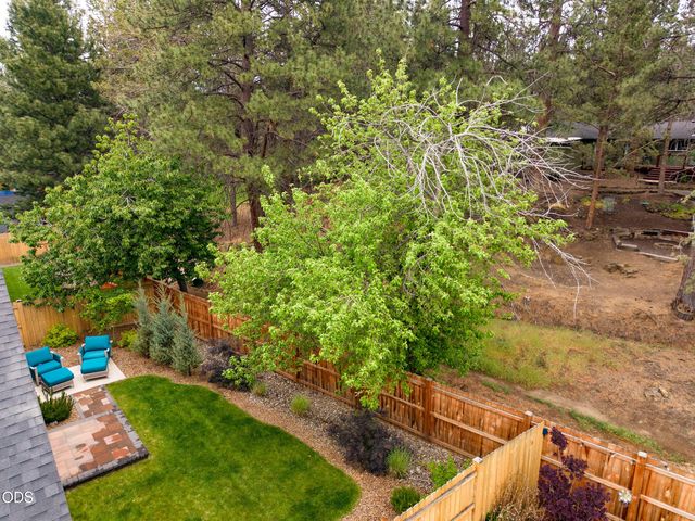 20417 SE Senden Lane, Bend, OR 97702