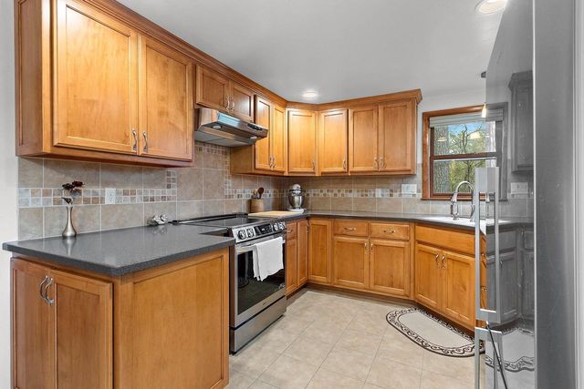 2857 ST ANN DRIVE, Green Bay, WI 54311