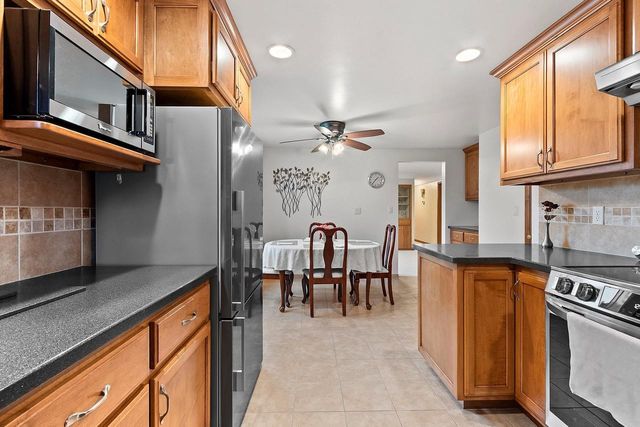 2857 ST ANN DRIVE, Green Bay, WI 54311