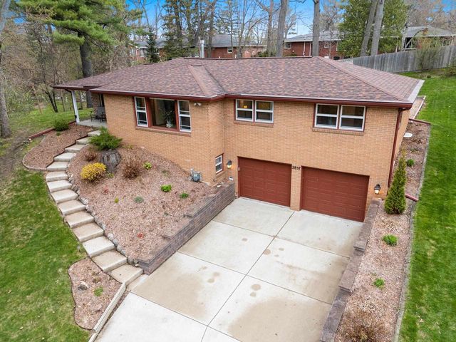 2857 ST ANN DRIVE, Green Bay, WI 54311
