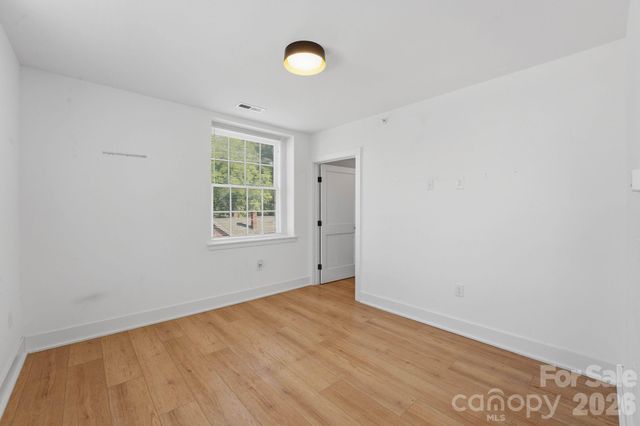 201 Grandin Road 5, Charlotte, NC 28208