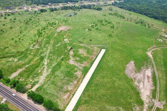 1019 Felicia Street, Oak Ridge, TX 75161