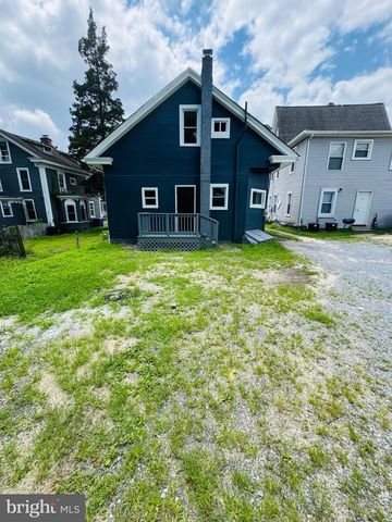 153 S 2ND ST S, Millville, NJ 08332