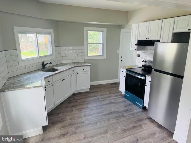 153 S 2ND ST S, Millville, NJ 08332