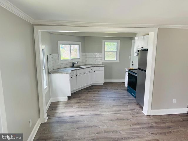 153 S 2ND ST S, Millville, NJ 08332