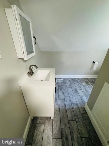 153 S 2ND ST S, Millville, NJ 08332