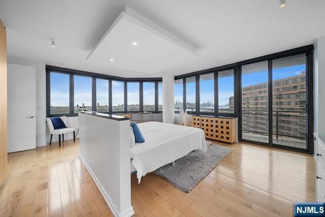 100 Carlyle Drive 16JK-N, Cliffside Park, NJ 07010