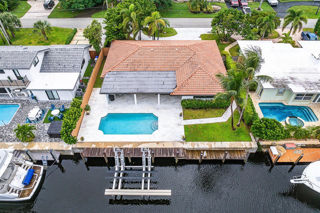 1250 NE 27th Terrace, Pompano Beach, FL 33062