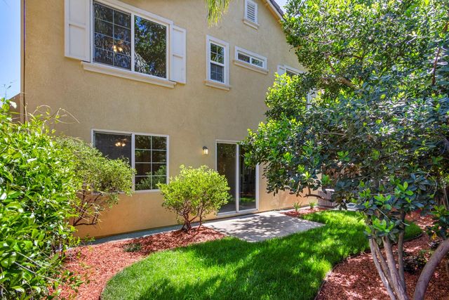 6381 Brando Loop, Fair Oaks, CA 95628