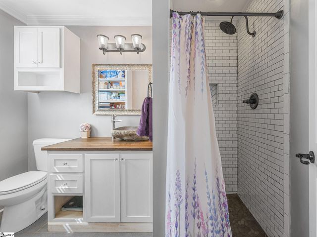 17 Crystal Avenue, Greenville, SC 29605