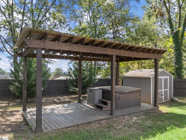 17 Crystal Avenue, Greenville, SC 29605