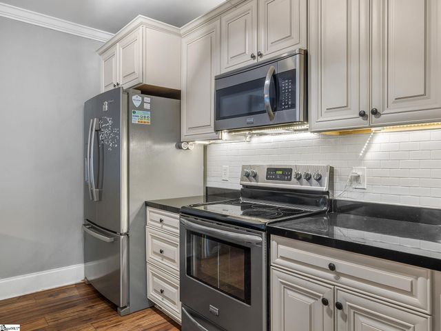 17 Crystal Avenue, Greenville, SC 29605