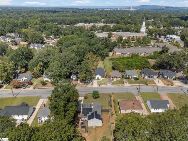 17 Crystal Avenue, Greenville, SC 29605