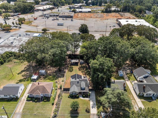 17 Crystal Avenue, Greenville, SC 29605