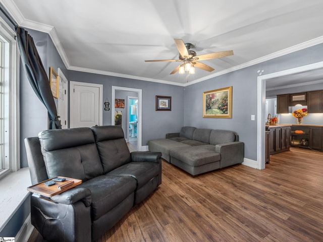 17 Crystal Avenue, Greenville, SC 29605