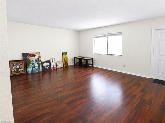 4615 Bayshore DR E8, Naples, FL 34112