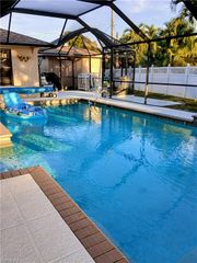 1002 5th ST, Cape Coral, FL 33990