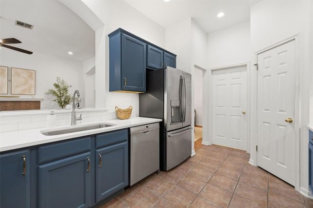 6706 Debcoe DR, Austin, TX 78749