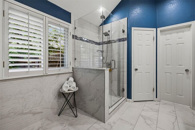 6706 Debcoe DR, Austin, TX 78749