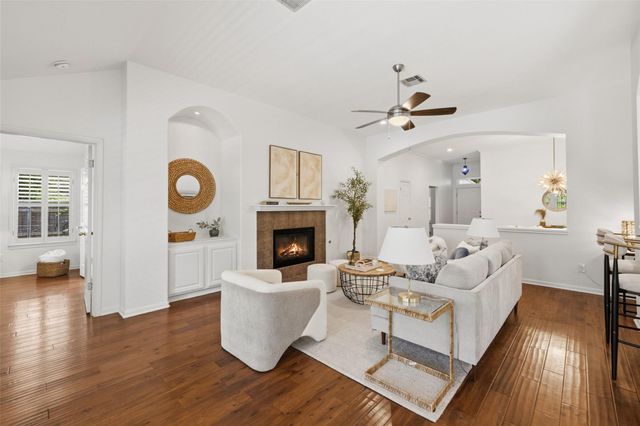 6706 Debcoe DR, Austin, TX 78749