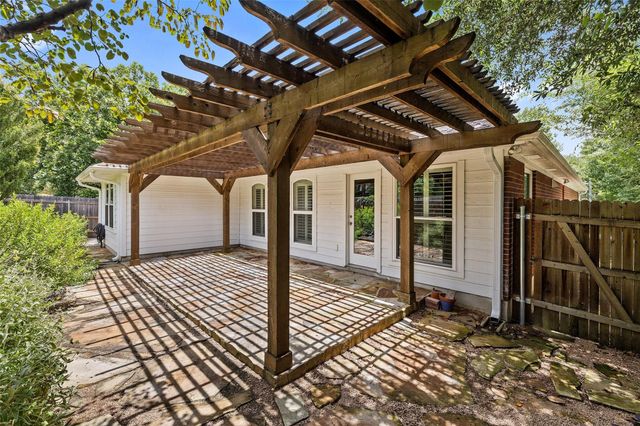 6706 Debcoe DR, Austin, TX 78749