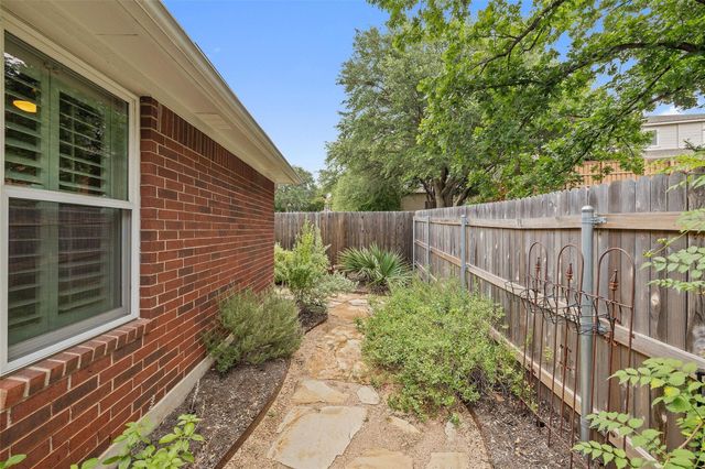 6706 Debcoe DR, Austin, TX 78749