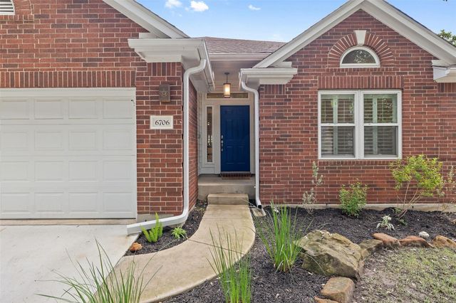 6706 Debcoe DR, Austin, TX 78749