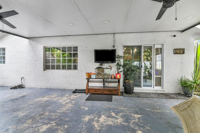 651 SW 176TH Avenue, Pembroke Pines, FL 33029
