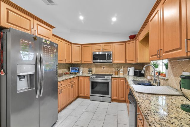 651 SW 176TH Avenue, Pembroke Pines, FL 33029